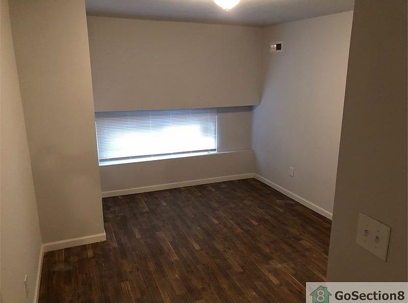 1st image of 6007 Lansdowne Ave #1