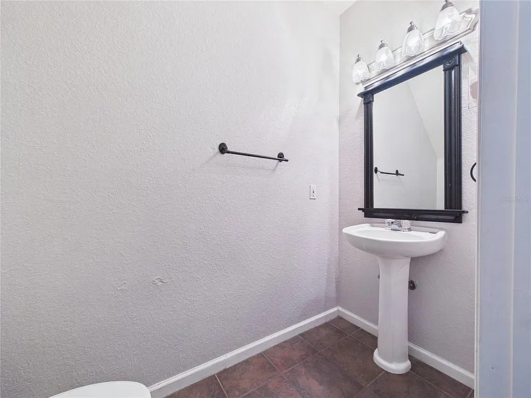 16310 Fairford Palms Ct — Photo 42