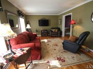 4737 Waterfall Dr, Macungie, PA