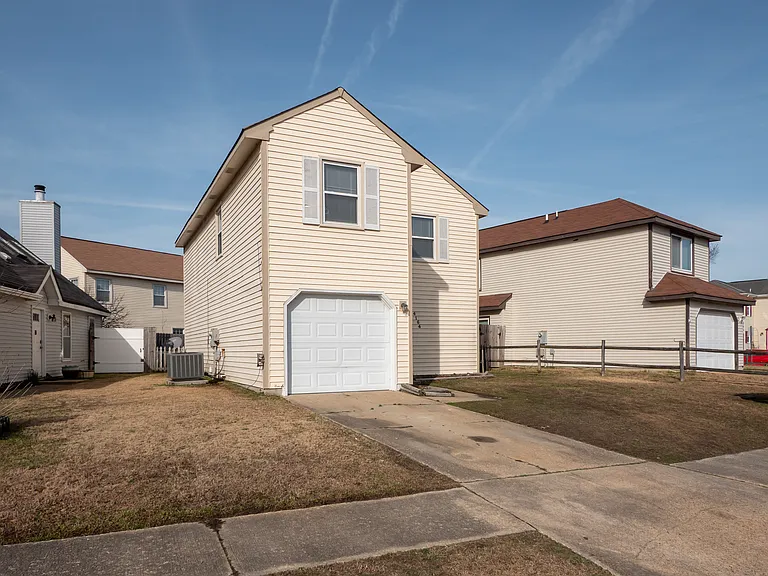 4164 Ohare Dr — Photo 2