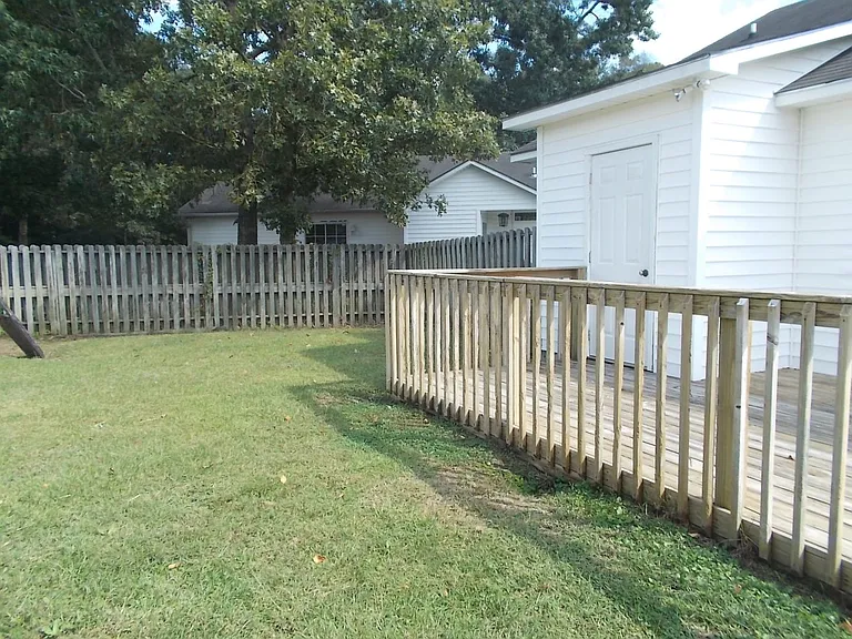 105 White Ash Ln — Photo 14