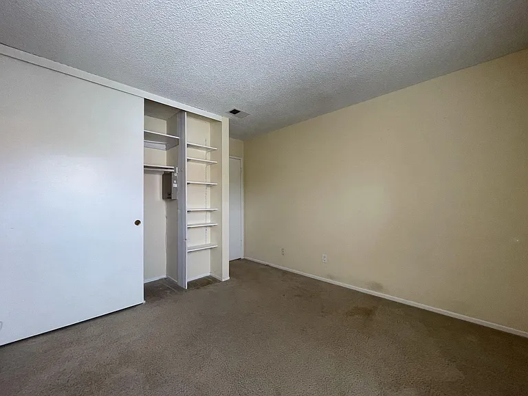 9489 Fairgrove Ln #202 — Photo 24