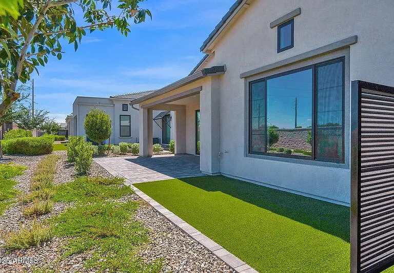 2648 E Longhorn Ct — Photo 31