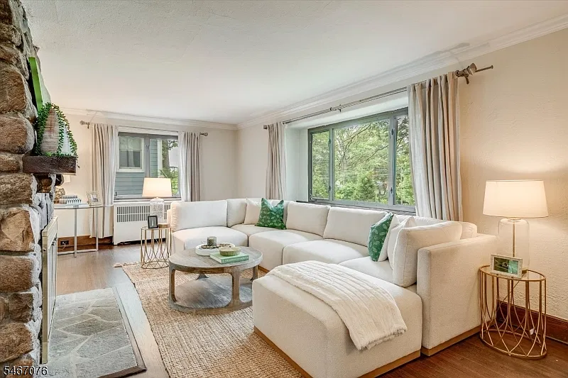 4 bed, 4.5 bath, $6,800 — Photo 4