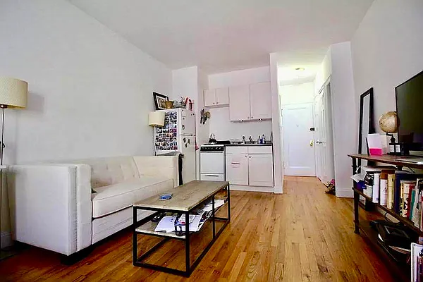 Rented by Maz Group NY | media 7