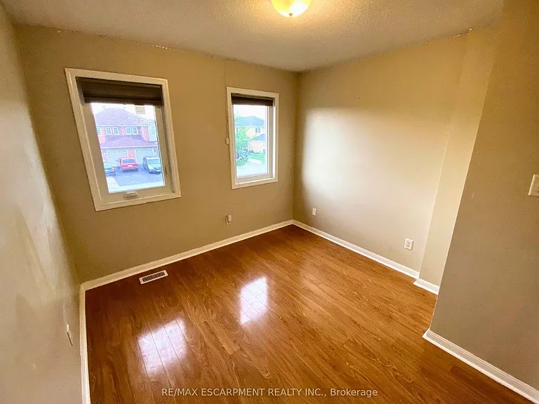3824 Milkwood Cres — Photo 16