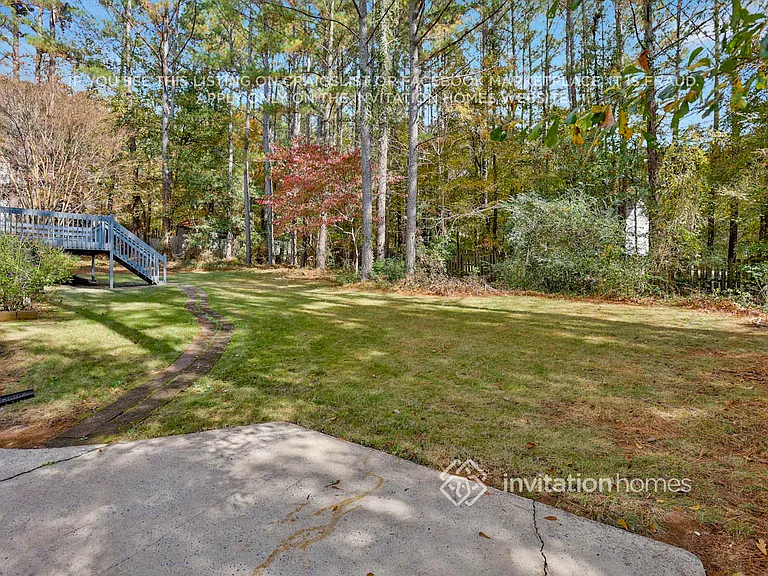 251 Warrenton Dr — Photo 25