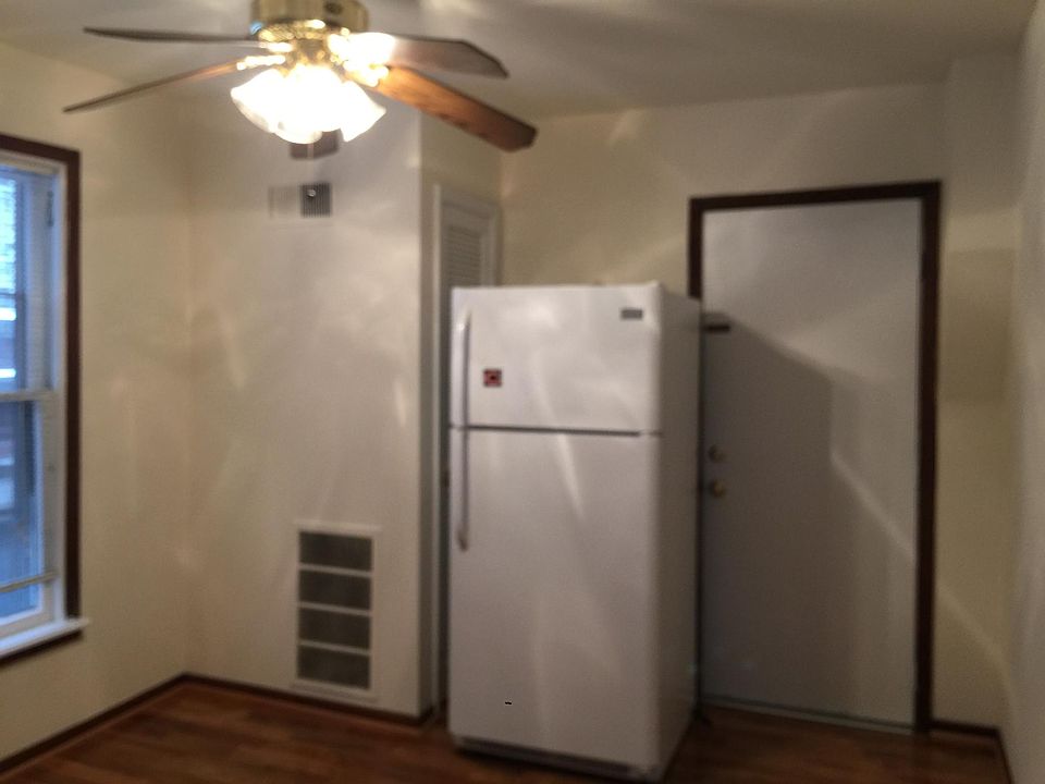 1st image of 1623 N Sedgwick St APT 2F