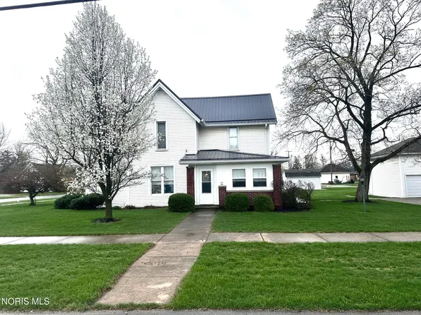 114 E Oak St, Payne, OH 45880