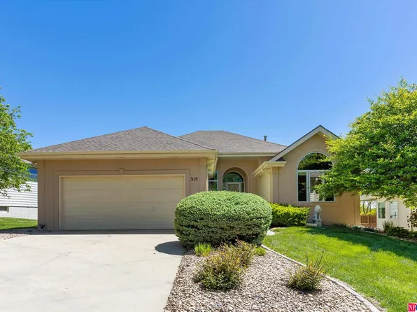 315 S 169th Cir, Omaha, NE 68118