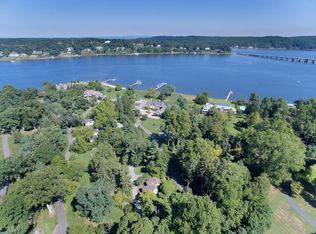 74 W River Rd, Rumson, NJ 07760