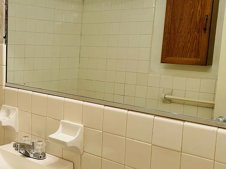 1577 N Colonial Ter #105-Y — Photo 8