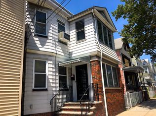 212 John St, Harrison, NJ 07029