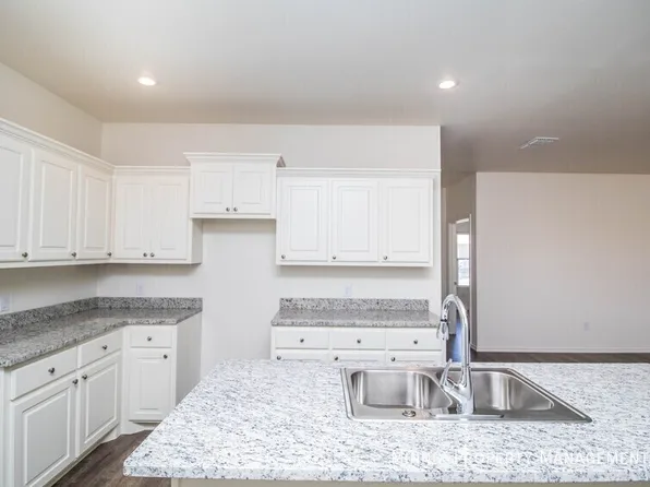 6927 20th St, Lubbock, TX 79407