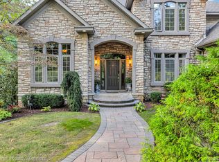 4888 Indian Creek Dr, Jackson, MI