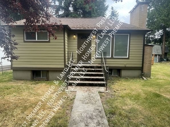 2690 Erlands Point Rd NW