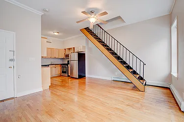 Rented by R New York