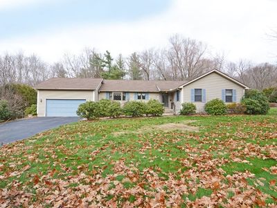 365 Pease Rd, East Longmeadow, MA, 01028