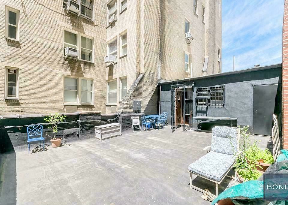 1st image of 16 W 82nd St APT 4B