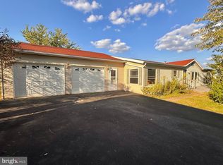 6303 Hager Rd, Greencastle, PA 17225