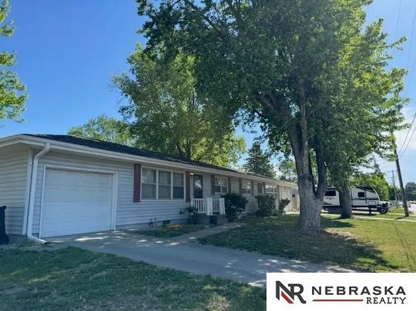 2052-2058 E 20th St, Fremont, NE 68025