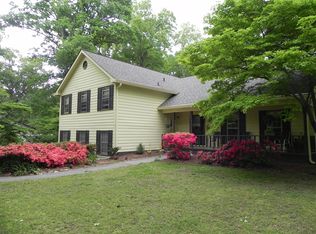 155 White Oak Ct, Fayetteville, GA 30214