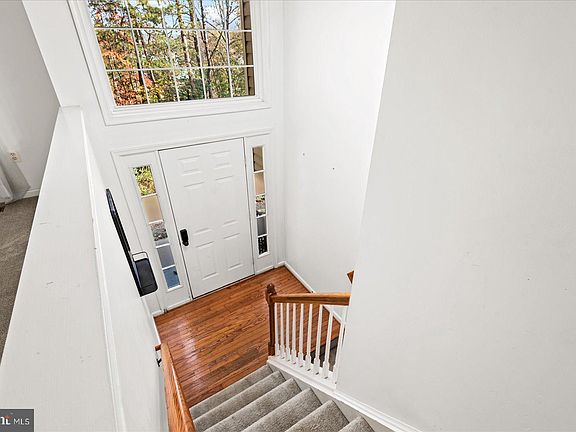 5th image of 6 Shady Ln
