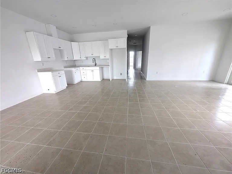 1101 Harold Ave S — Photo 4