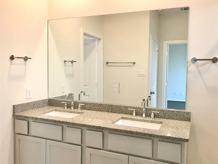 7823 Skylark Heights Ln — Photo 11