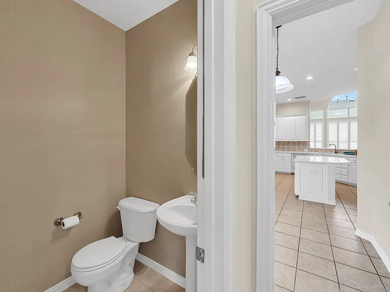 3920 Autumn Ln — Photo 16