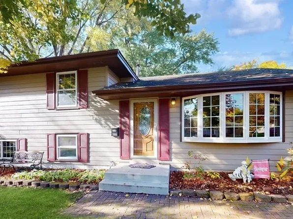11016 Little Ave S, Bloomington, MN 55437