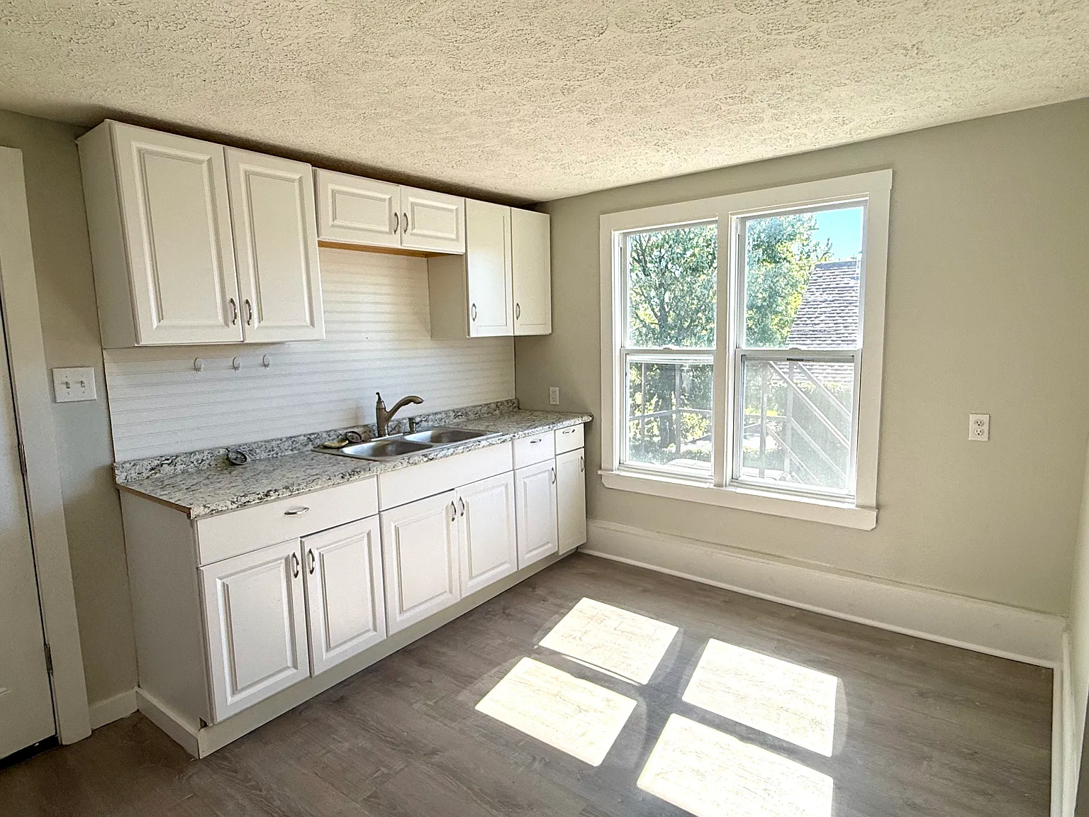1 bed, $700 — Photo 4