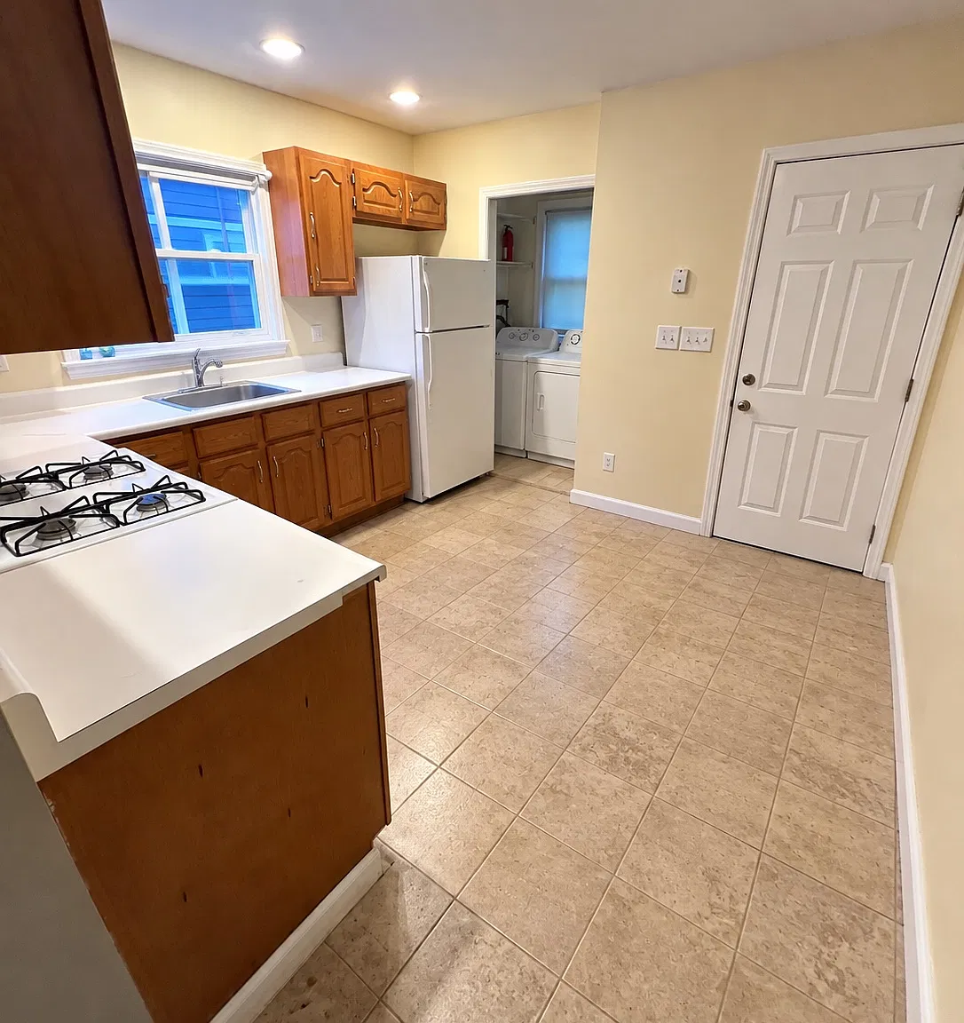 2 bed, 1.0 bath, 1000 sqft, $2,800 — Photo 4