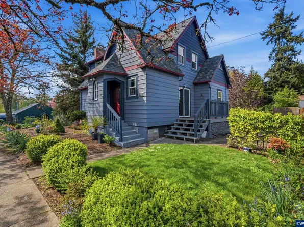 105 River St NE, Salem, OR 97301