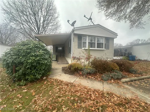 200 E St SW, Navarre, OH 44662