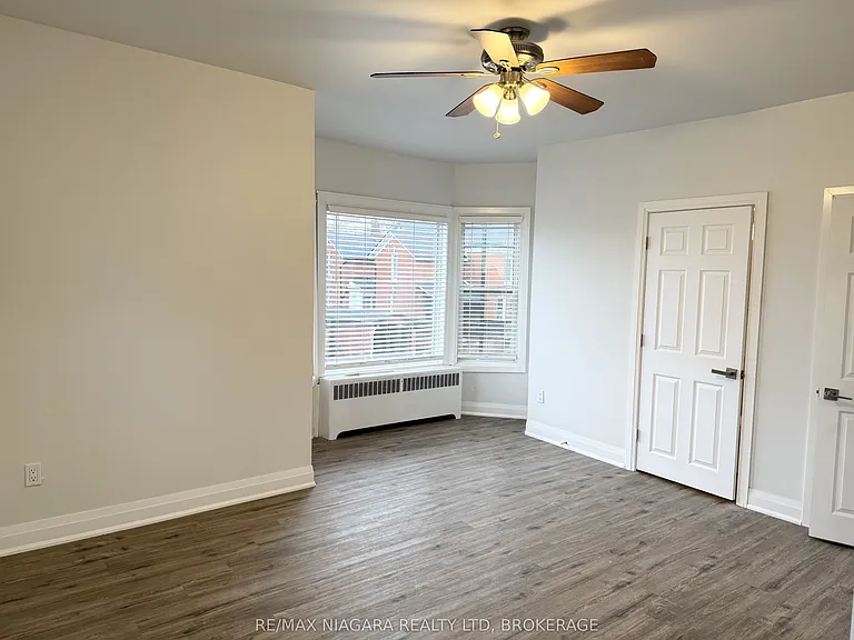 4711 River Rd #4 — Photo 9