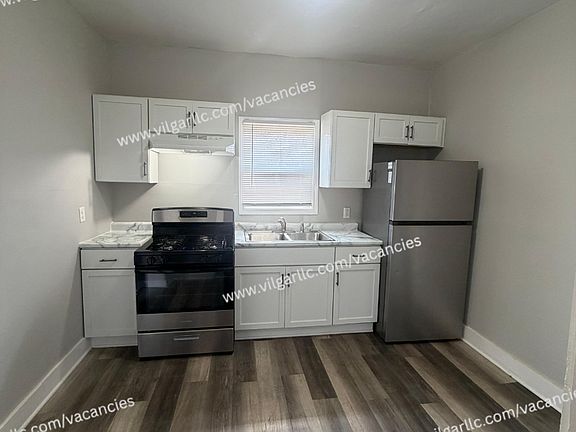 4th image of 2668 Connecticut St