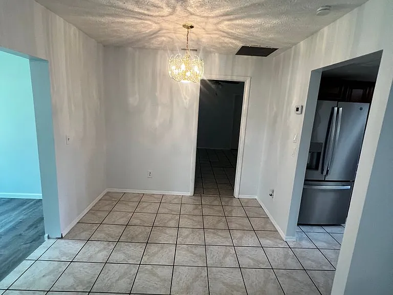 173 SE Fallon Dr — Photo 24