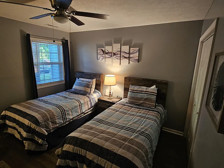 589 Blue River Ct #4C — Photo 12
