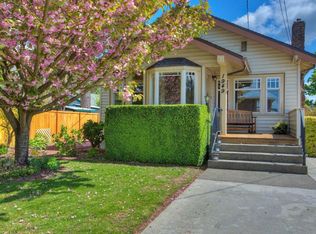 1949 Division St, Enumclaw, WA 98022