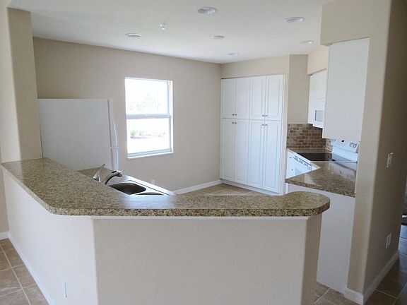 4th image of 27460 Palmesta Cir Unit 27