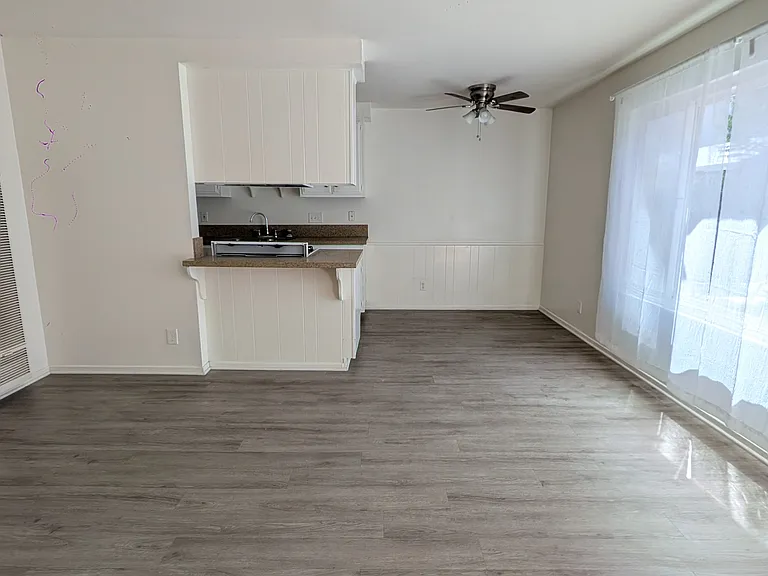 4867 Santa Cruz Ave #2 — Photo 3