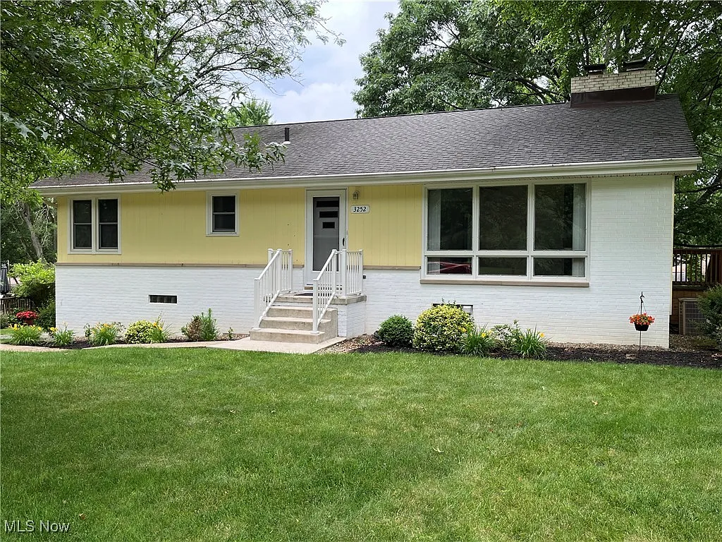 3252 Stanley Rd photo 1