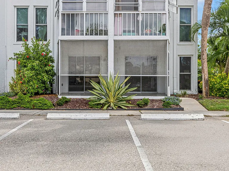 4910 38th Way S #111 — Photo 45