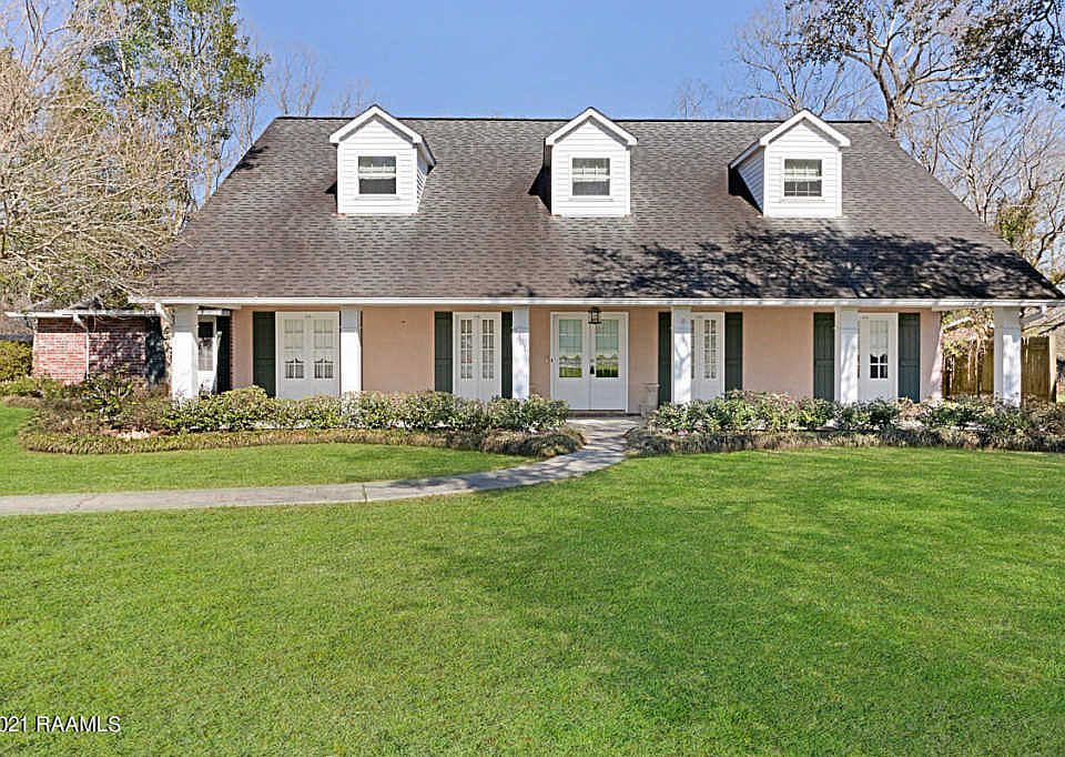 1st image of 2301 Sandalwood Dr