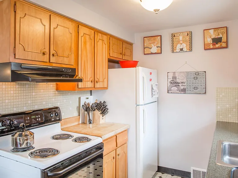 151 Linwood Ave #4L — Photo 11