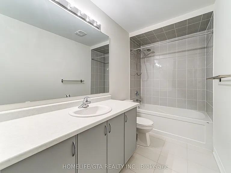 168 Union Blvd — Photo 22