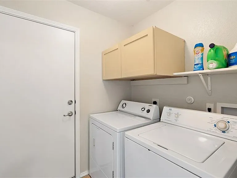 12201 Sky Harbor Dr — Photo 22