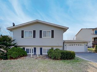 1578 Woodside Ct NE, Fridley, MN 55432