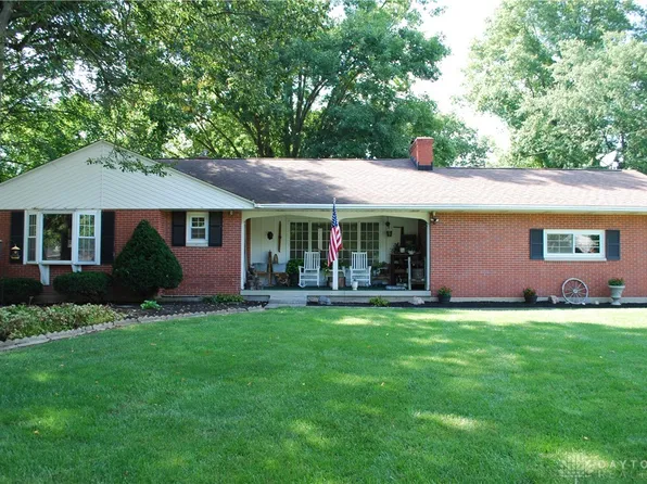1024 Tralee Trl, Dayton, OH 45430
